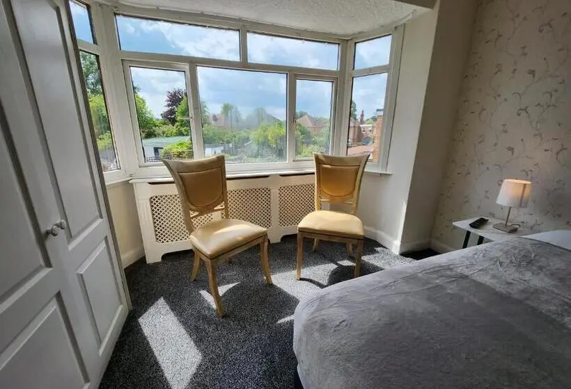 Standard-huone Jaettu Kylpyhuone, Sheldon Shared House