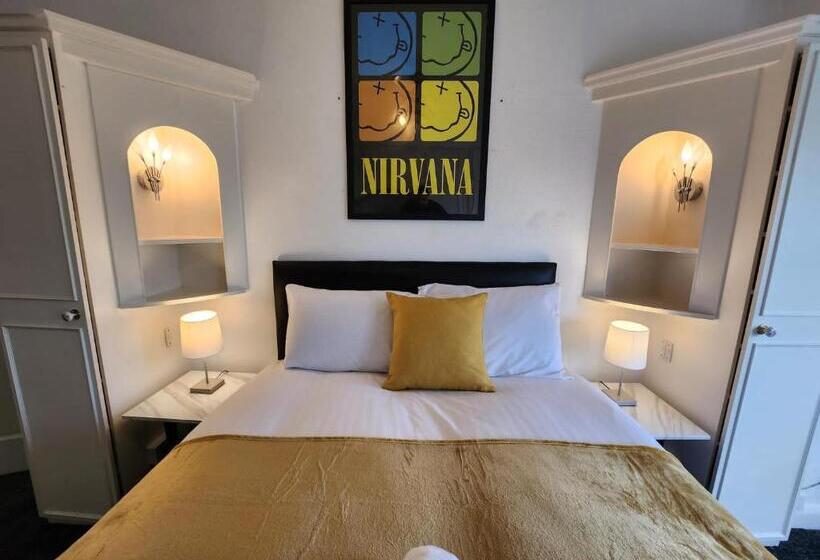 스탠다드 룸 공동 욕실, Sheldon Shared House