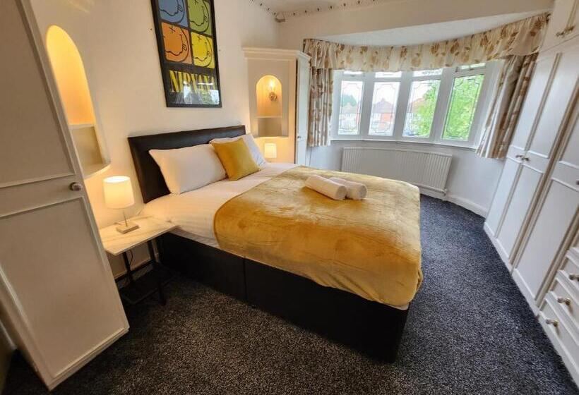 스탠다드 룸 공동 욕실, Sheldon Shared House