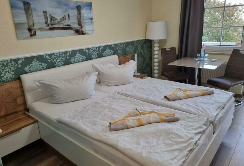 اتاق استاندارد با بالکن, Sassnitzer Hotel Mit Bäderarchitektur, Seeblick Und Sauna