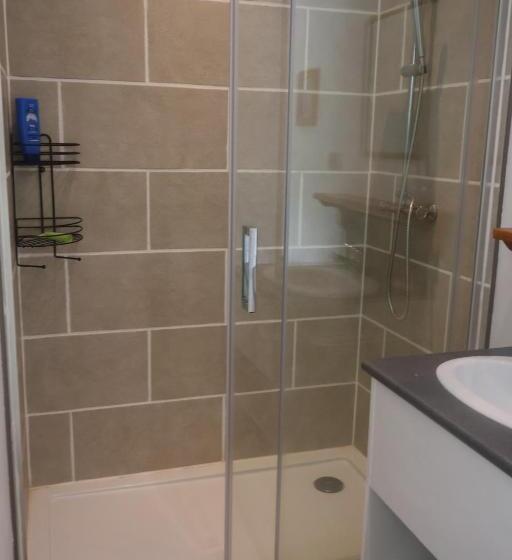 标准间, Solfé Backpacker