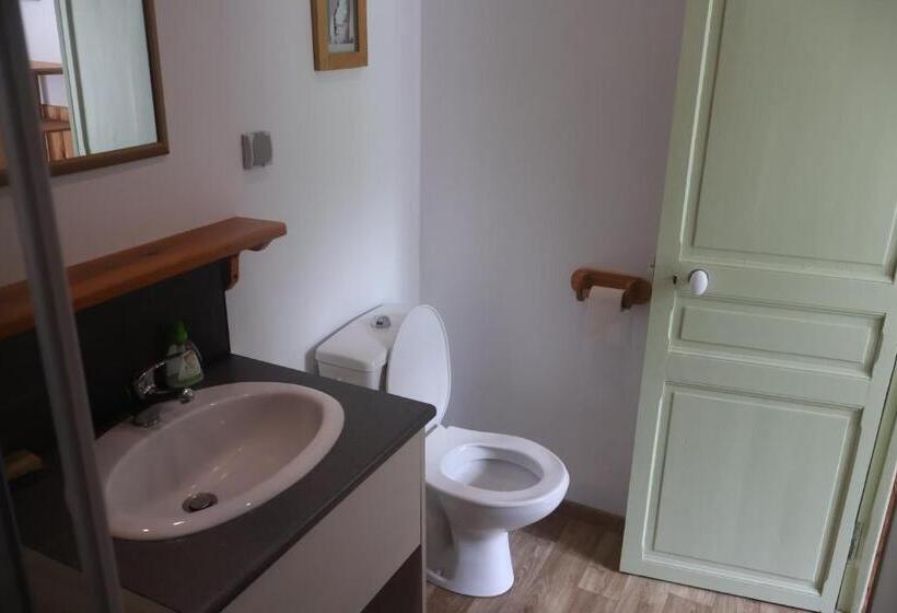 标准间, Solfé Backpacker