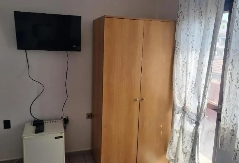 اتاق استاندارد با بالکن, къща за гости пиргос