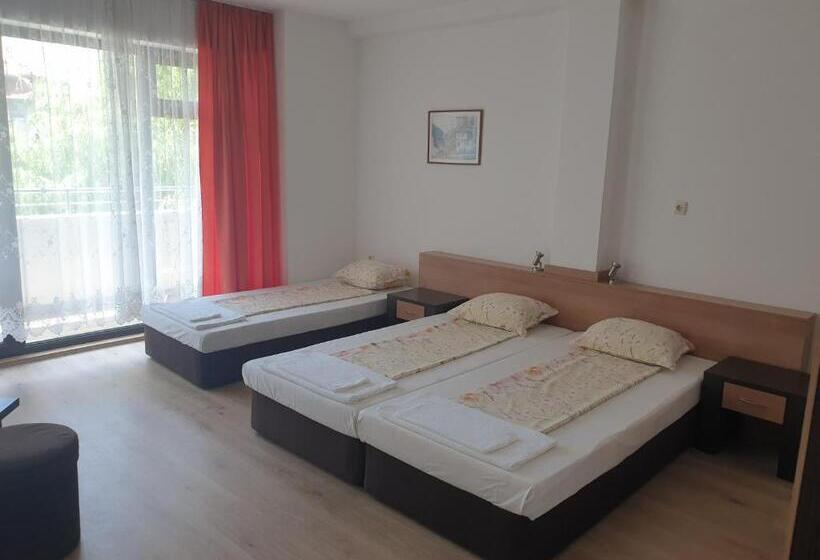 اتاق استاندارد چهار تخته, стаи за гости мистрал