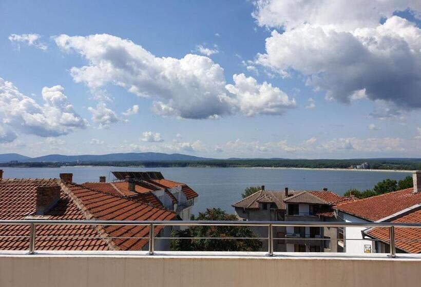 آپارتمان 1 خوابه با چشمانداز دریا, стаи за гости мистрал