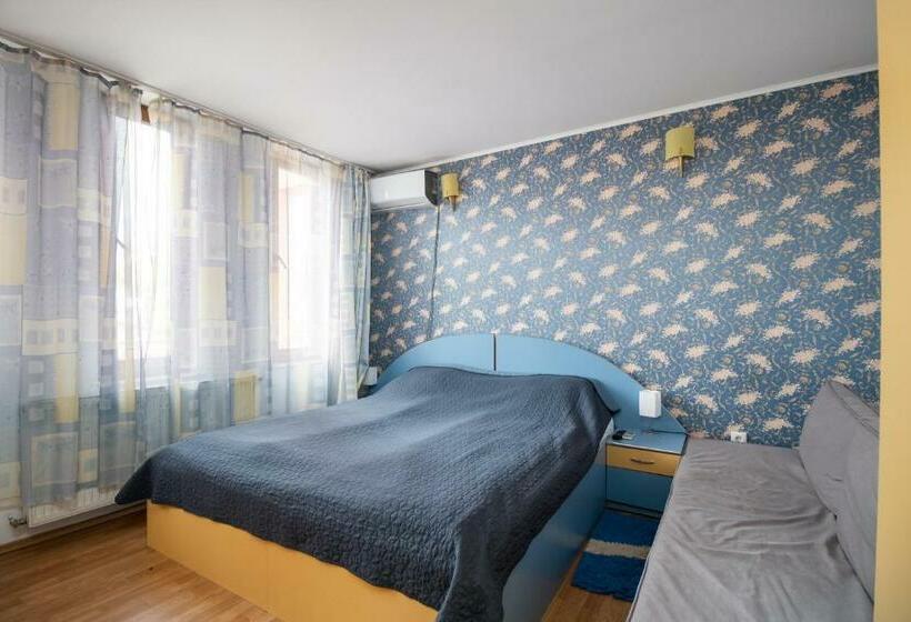 חדר סטנדרט לשלושה, Pensiunea Laura