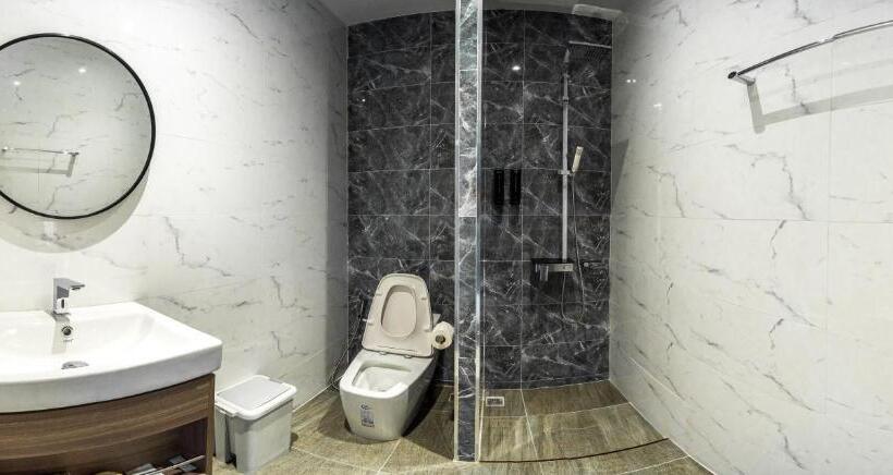 Президентский Люкс, Ysw Hotel Lopburi