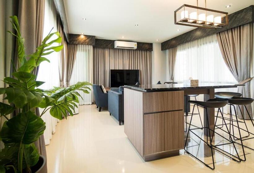 Президентский Люкс, Ysw Hotel Lopburi