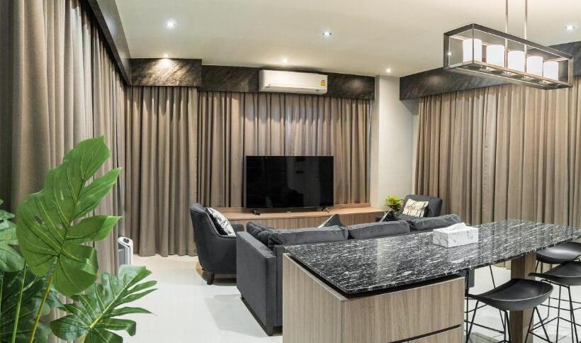 Президентский Люкс, Ysw Hotel Lopburi