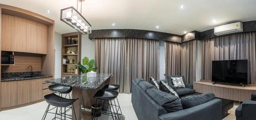 Президентский Люкс, Ysw Hotel Lopburi