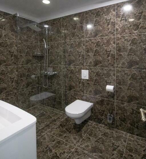 חדר משפחתי דלוקס, Nbt Hotel Reps