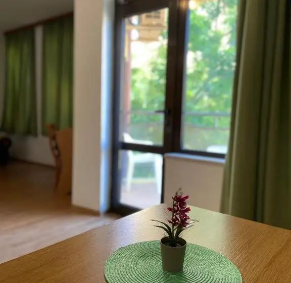 １ベッドルームアパートメント, Sunarita