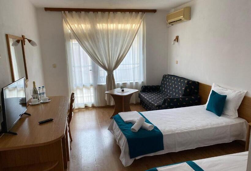 Номер Deluxe, Sunarita