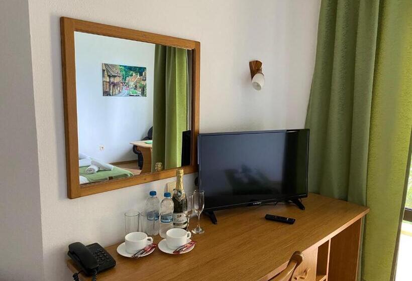 Номер Стандарт Трехместный, Sunarita