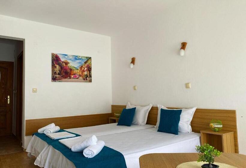 Номер Стандарт Вид на Море, Sunarita