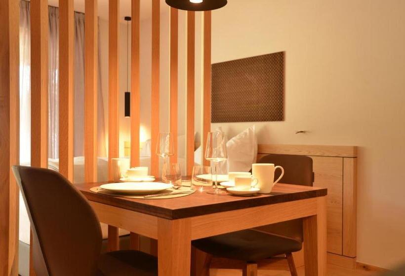 استودیو استاندارد با چشمانداز, Kastelart Karbon