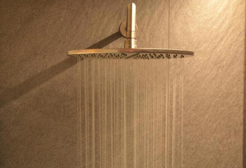 استودیو استاندارد با چشمانداز, Kastelart Karbon