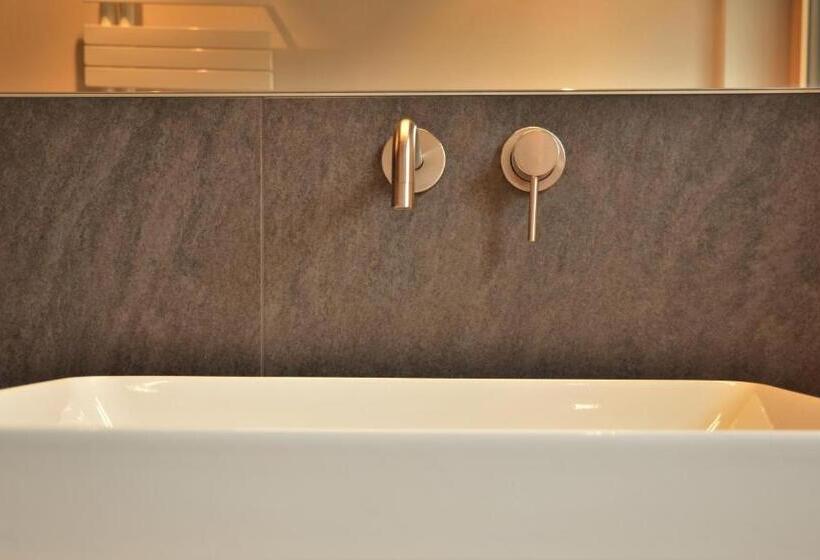 آپارتمان 1 خوابه, Kastelart Karbon