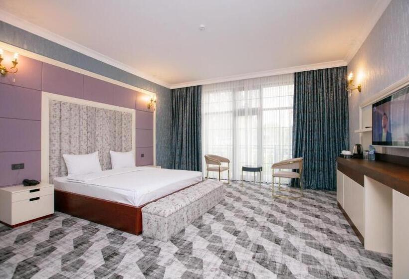 سوییت جونیور, Nohur Hotel Gabala