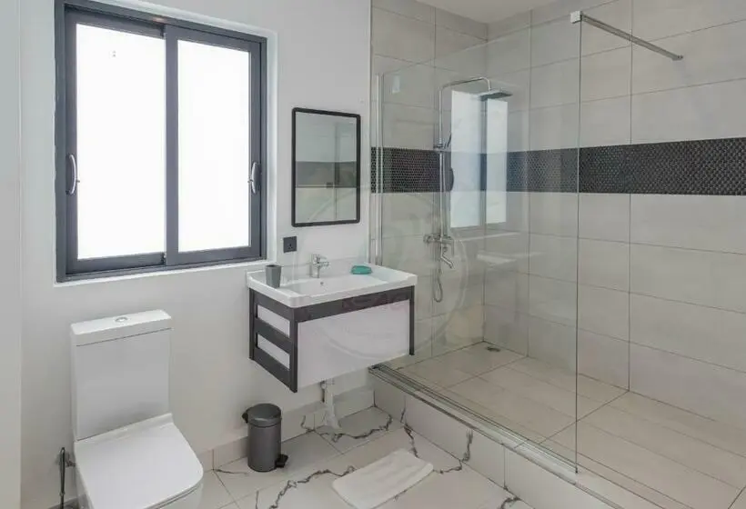 استودیو استاندارد با بالکن, O Beach Boutique Studios