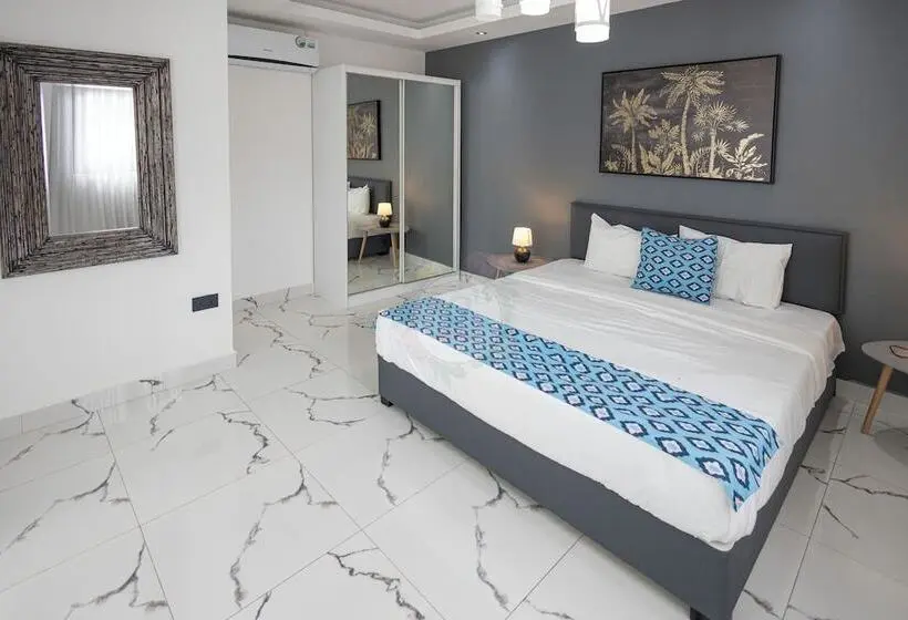 استودیوی لوکس, O Beach Boutique Studios