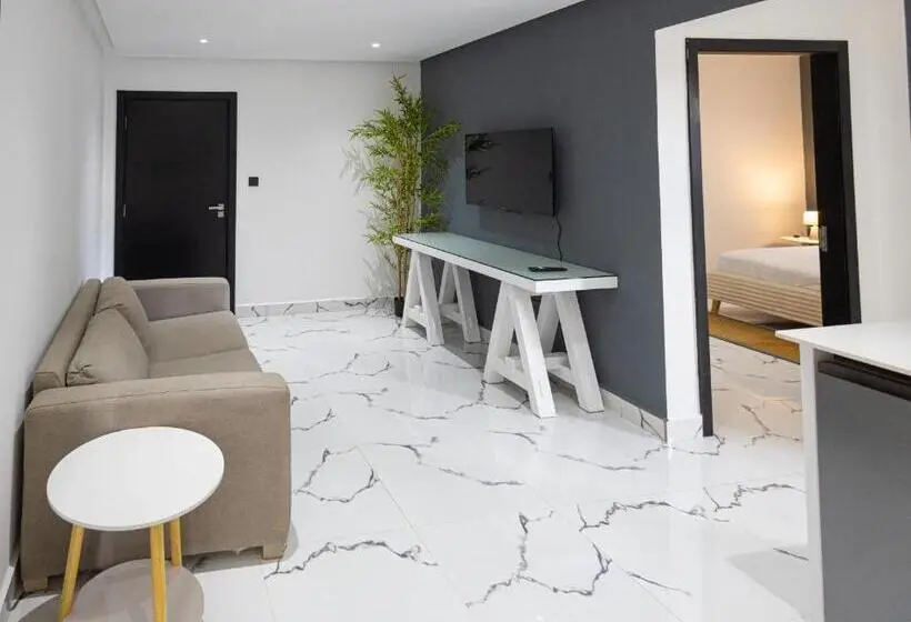 اتاق استاندارد سه تخته با سرویس بهداشتی مشترک, O Beach Boutique Studios