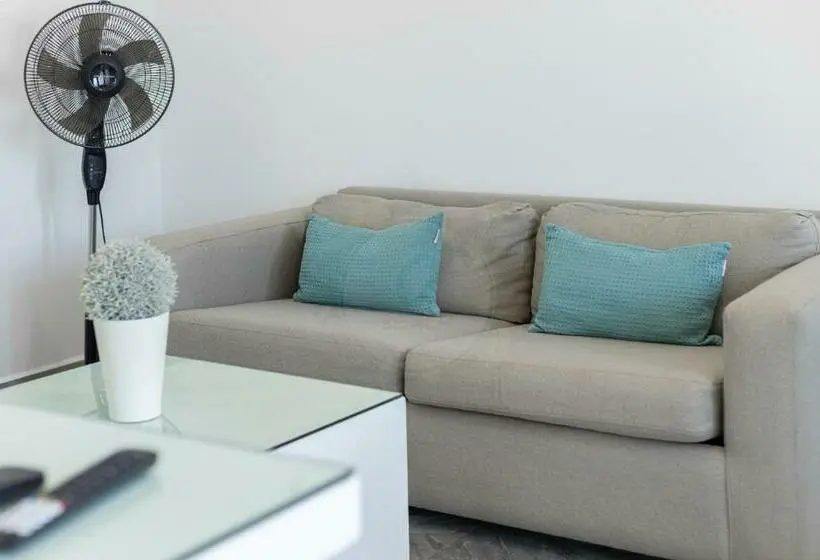 اتاق استاندارد با بالکن, O Beach Boutique Studios