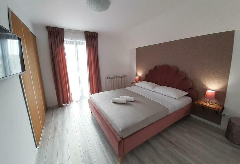 Номер Стандарт с Балконом, Cazare Casa Evelin