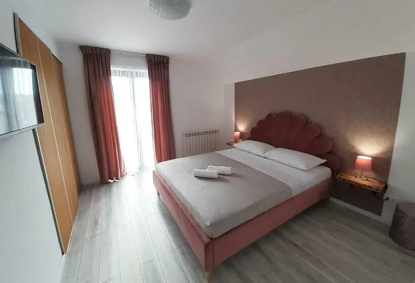 اتاق استاندارد با بالکن, Cazare Casa Evelin