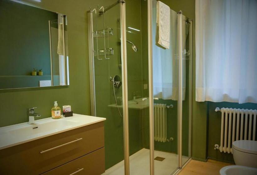 غرفة قياسية حمام مشترك, Countryhouse Verso