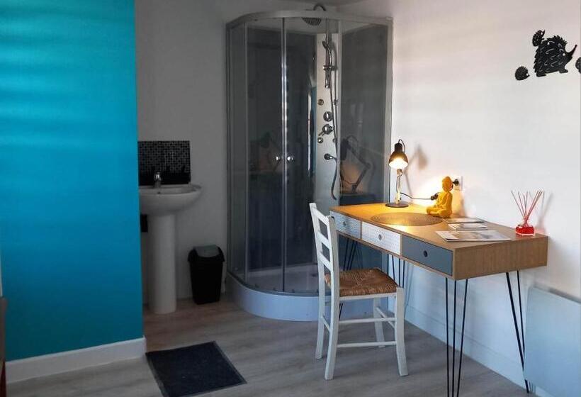 标准间, Les Hérissons De La Baie