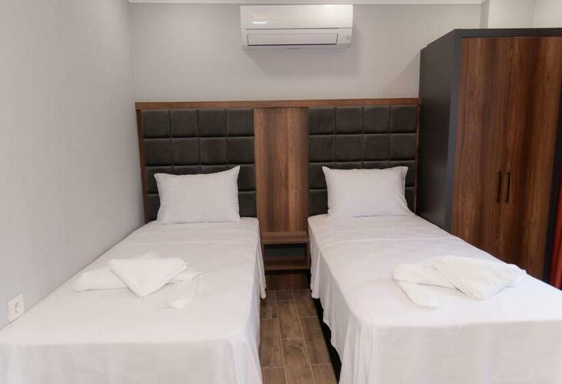 低层单卧公寓, Gloria Boutıque