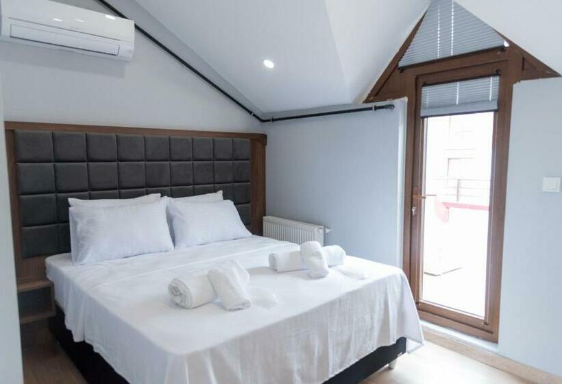 带露台的套间, Gloria Boutıque