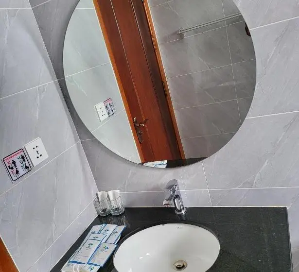 Habitación Estándar, Romano