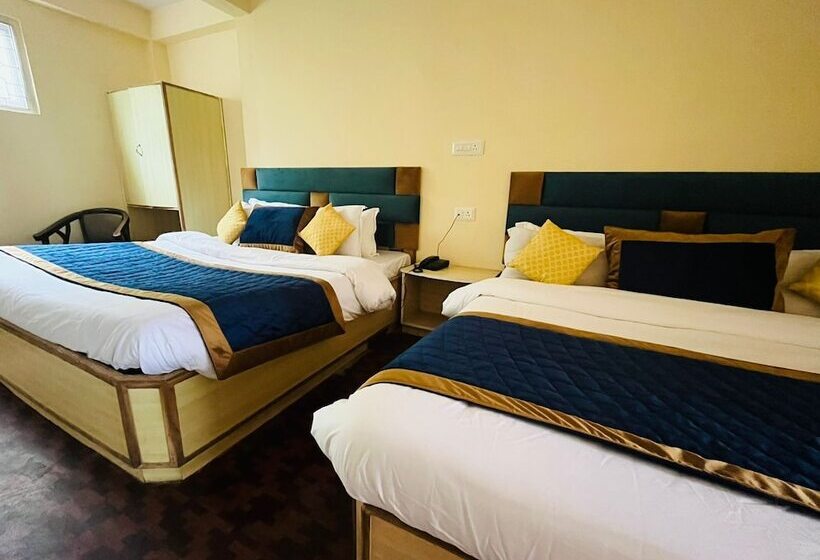 Family Suite, The Ashoka Inn 300mts Walkable From Mall Road