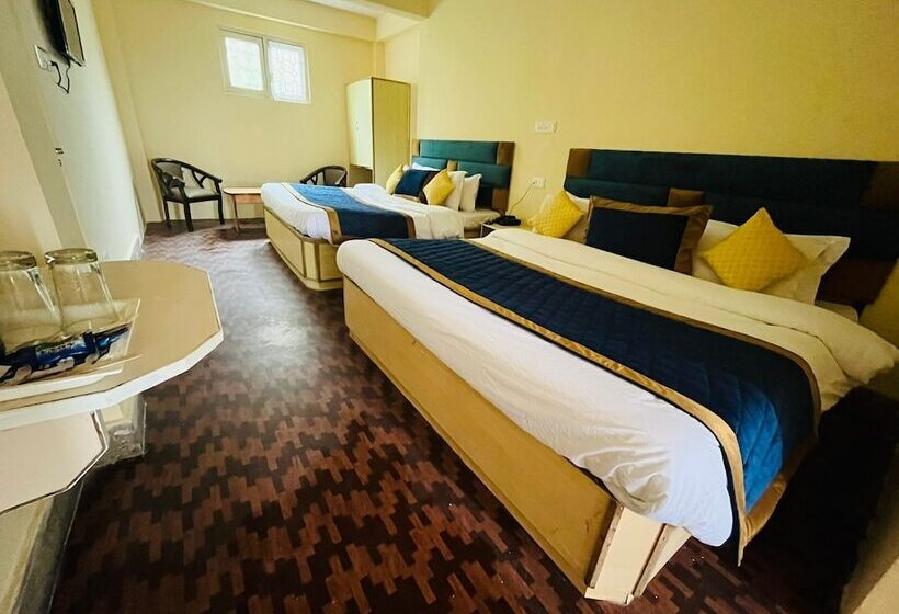 Family Suite, The Ashoka Inn 300mts Walkable From Mall Road