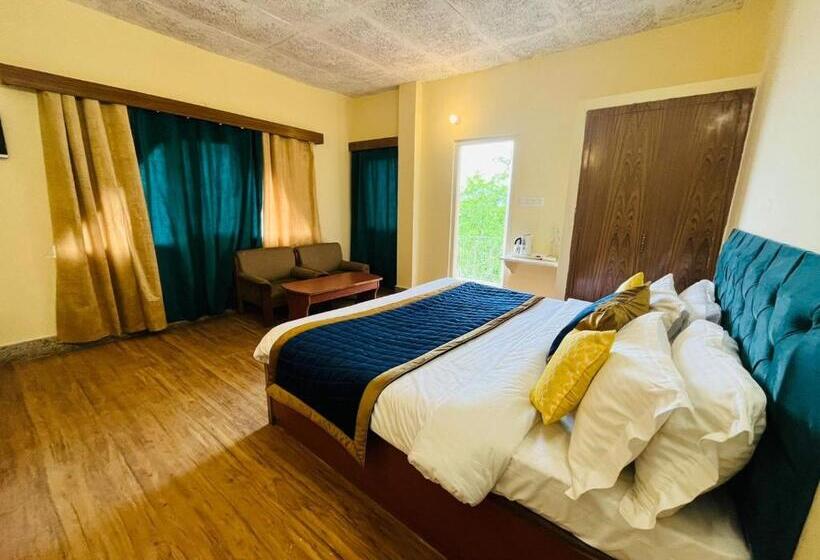 Номер Deluxe с Балконом, The Ashoka Inn 300mts Walkable From Mall Road