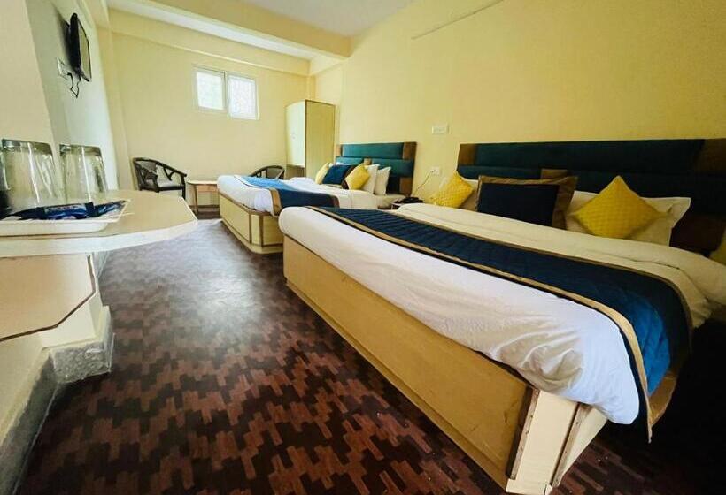 Family Suite, The Ashoka Inn 300mts Walkable From Mall Road