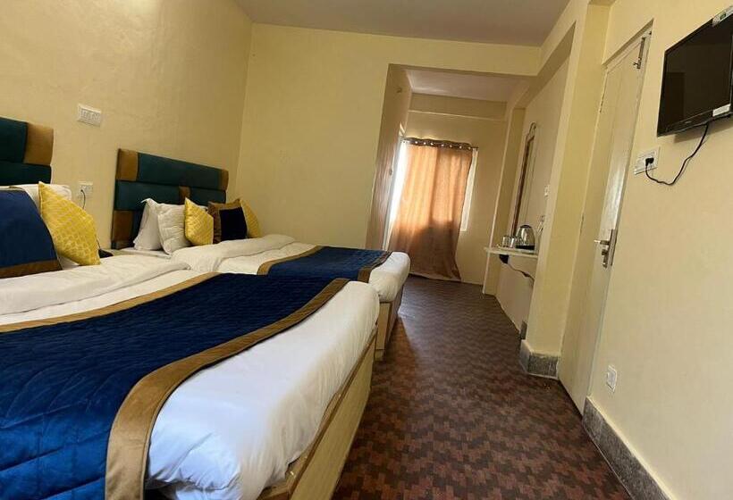Family Suite, The Ashoka Inn 300mts Walkable From Mall Road