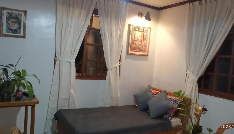 اتاق اکونومی, Dulangan Puerto Galera Transient Place