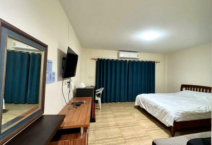 デラックスルーム, V Tharm