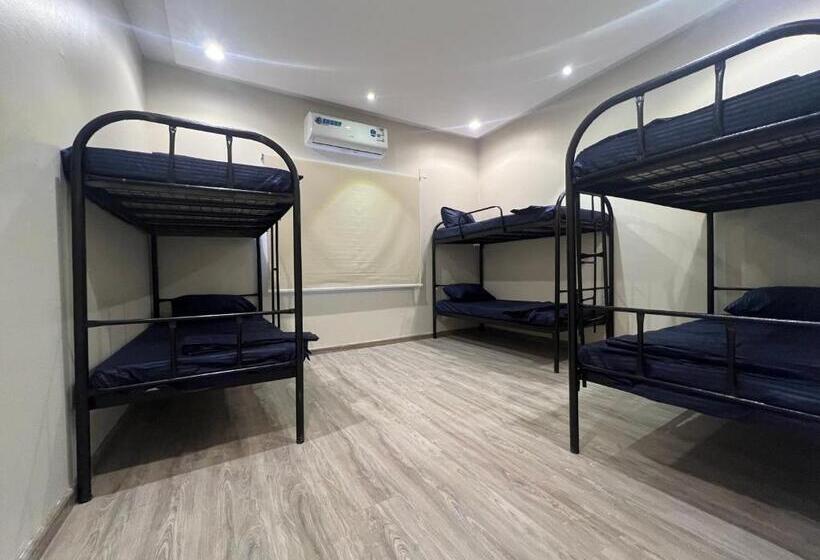 Кровать в Общей Комнате, Hakimdom Hostel