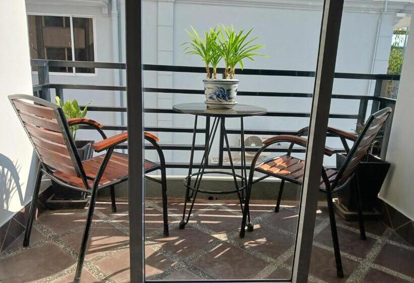 Номер Deluxe с Балконом, Andy S Place