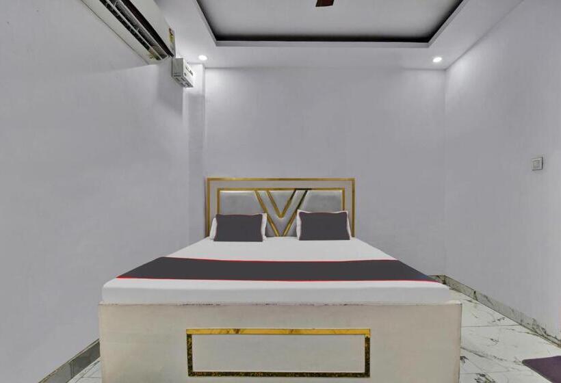 トリプルクラシックルーム, Oyo Flagship 81356  Royal Paradise