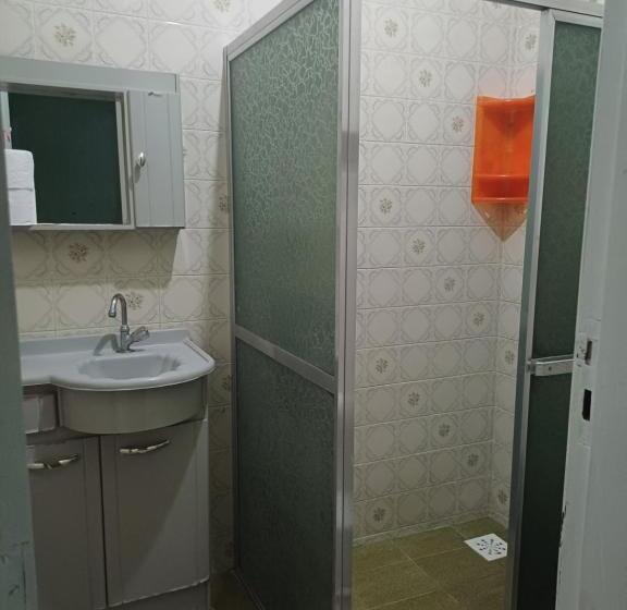 ファミリーステューディオ, Suites Da Casa Da Dona Zezé