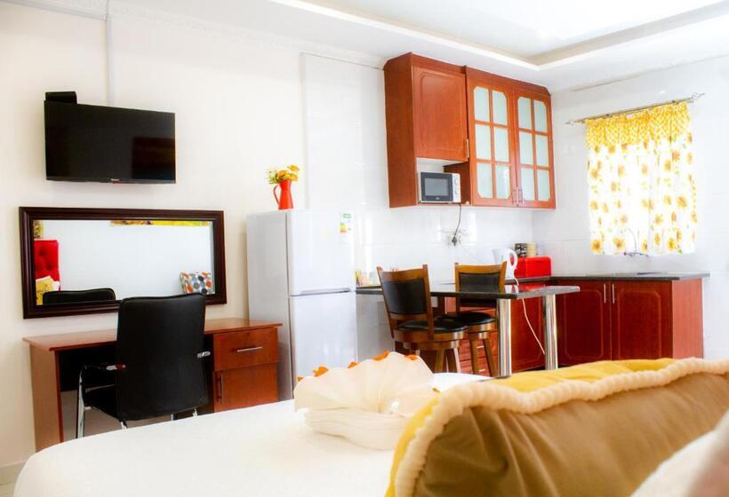 اتاق لوکس, Eagles Nest Self Catering Apartments