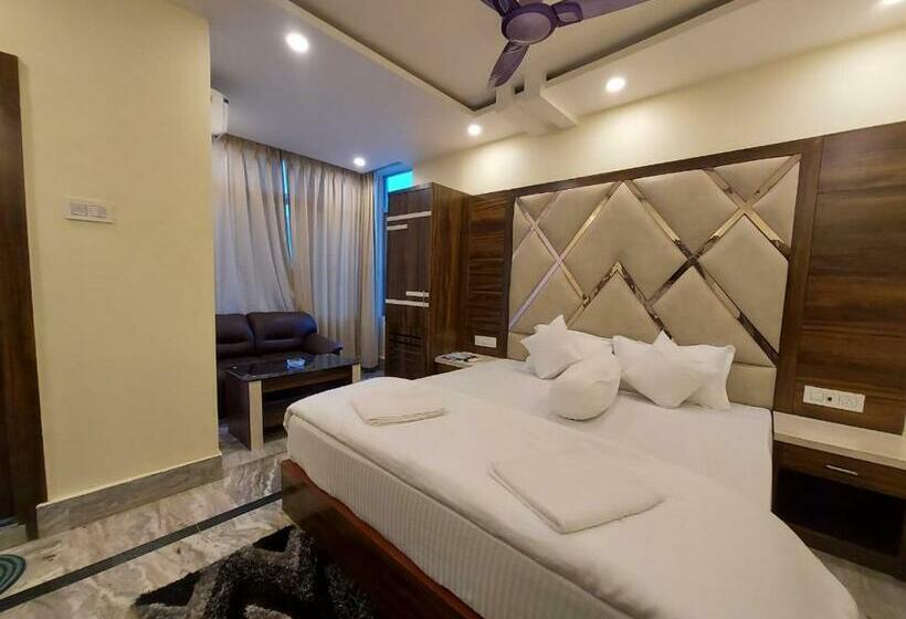 带海景的豪华间, Silver Sand Eco Resort !! Beachfront !! With Biggest Pool And Huge Open Area !! Ideal For Weddings !