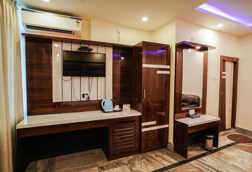 豪华海景房, Silver Sand Eco Resort !! Beachfront !! With Biggest Pool And Huge Open Area !! Ideal For Weddings !