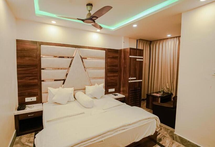 带海景的豪华间, Silver Sand Eco Resort !! Beachfront !! With Biggest Pool And Huge Open Area !! Ideal For Weddings !