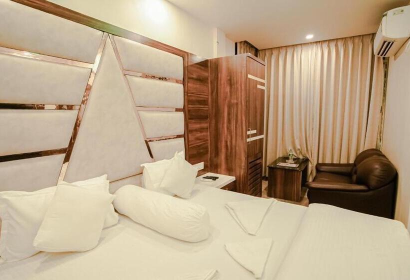 带海景的豪华间, Silver Sand Eco Resort !! Beachfront !! With Biggest Pool And Huge Open Area !! Ideal For Weddings !